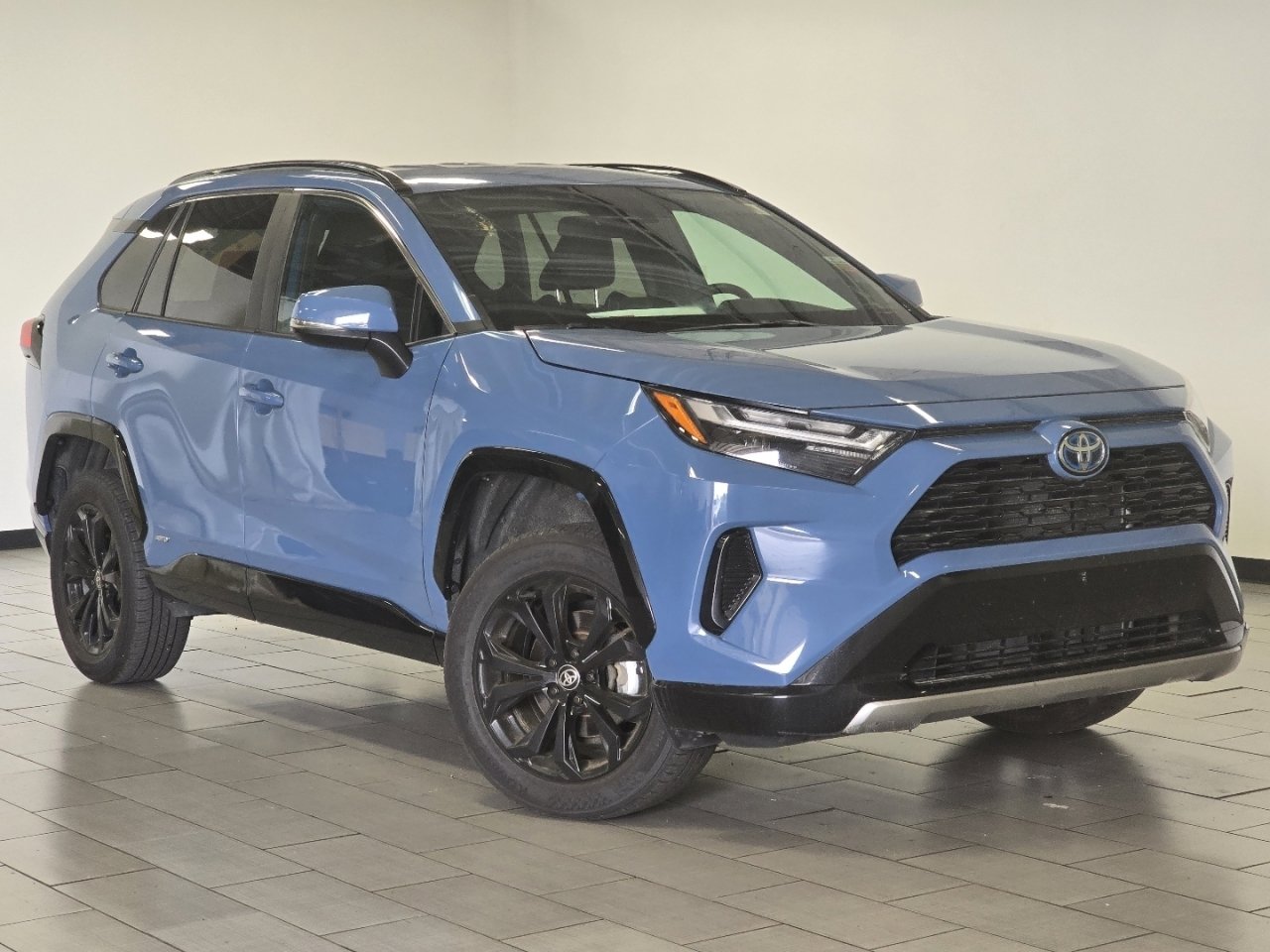 Certified 2024 Toyota RAV4 SE AWD/4WD image 2