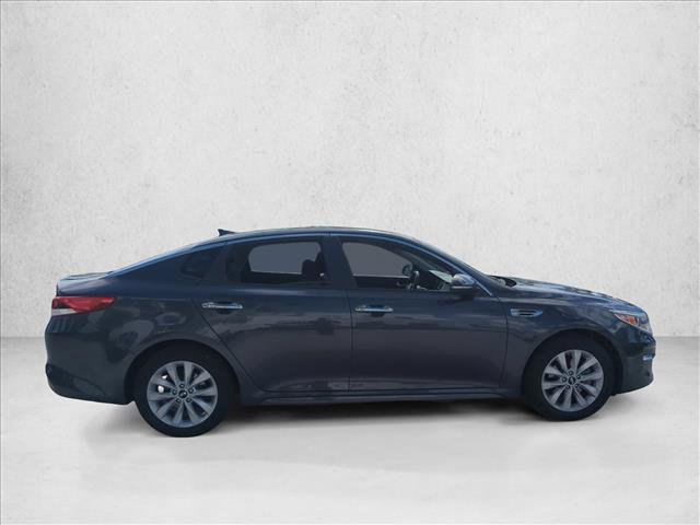Used 2017 Kia Optima LX image 4