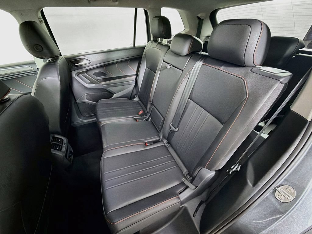 Used 2024 Volkswagen Tiguan Wolfsburg Edition FWD image 23