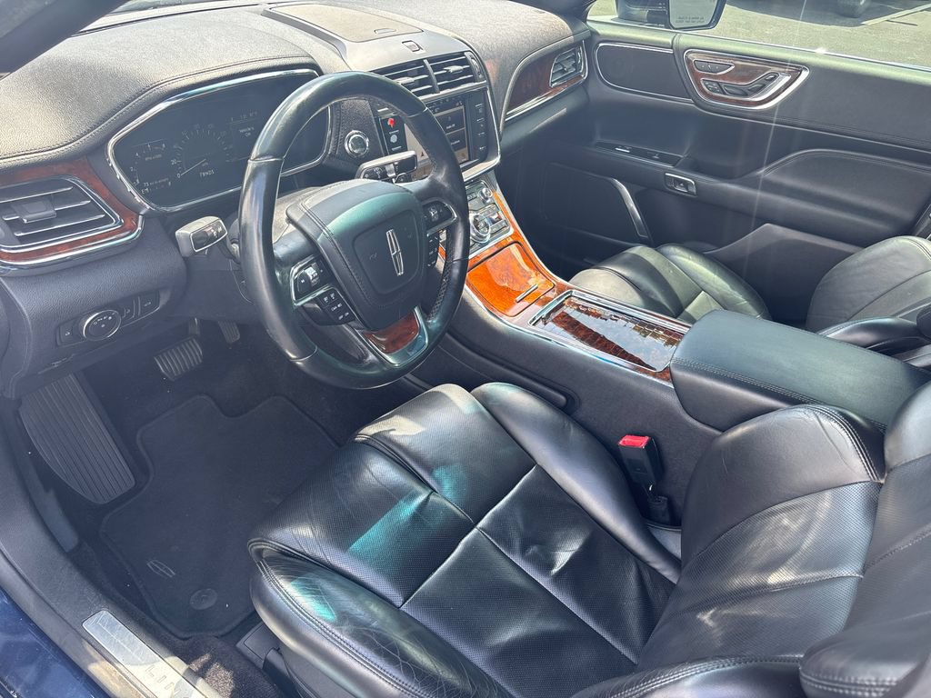 Used 2017 Lincoln Continental Reserve FWD image 15