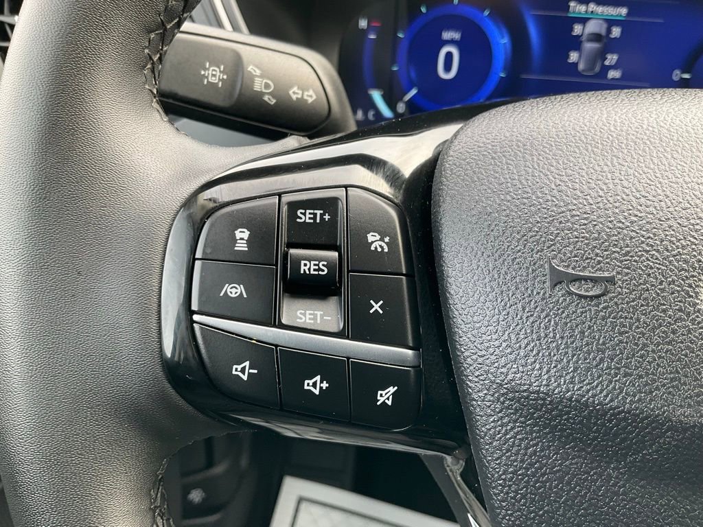 Used 2022 Ford Escape SEL w/ Technology Package image 6