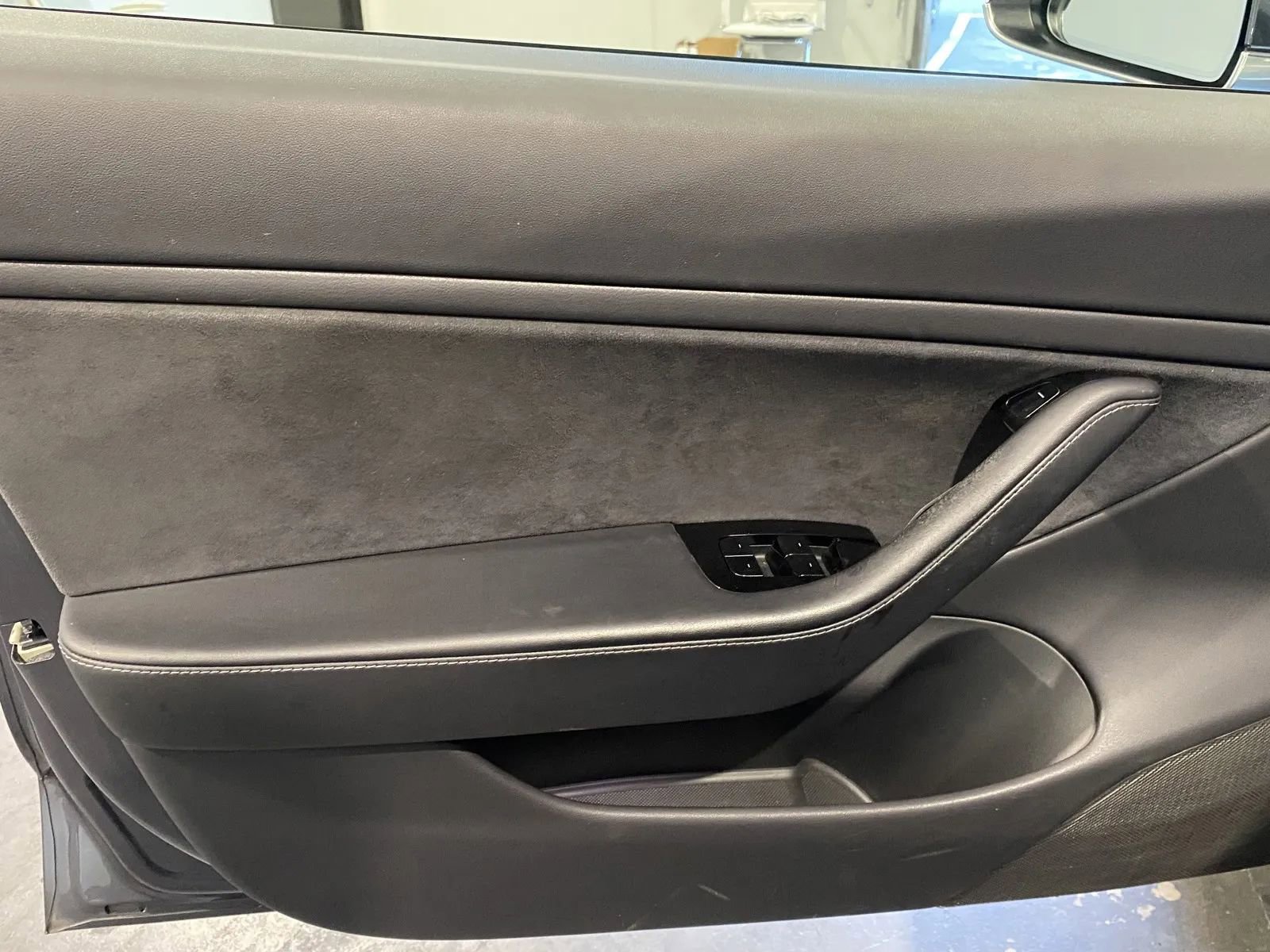 Used 2017 Tesla Model 3 Long Range RWD image 12