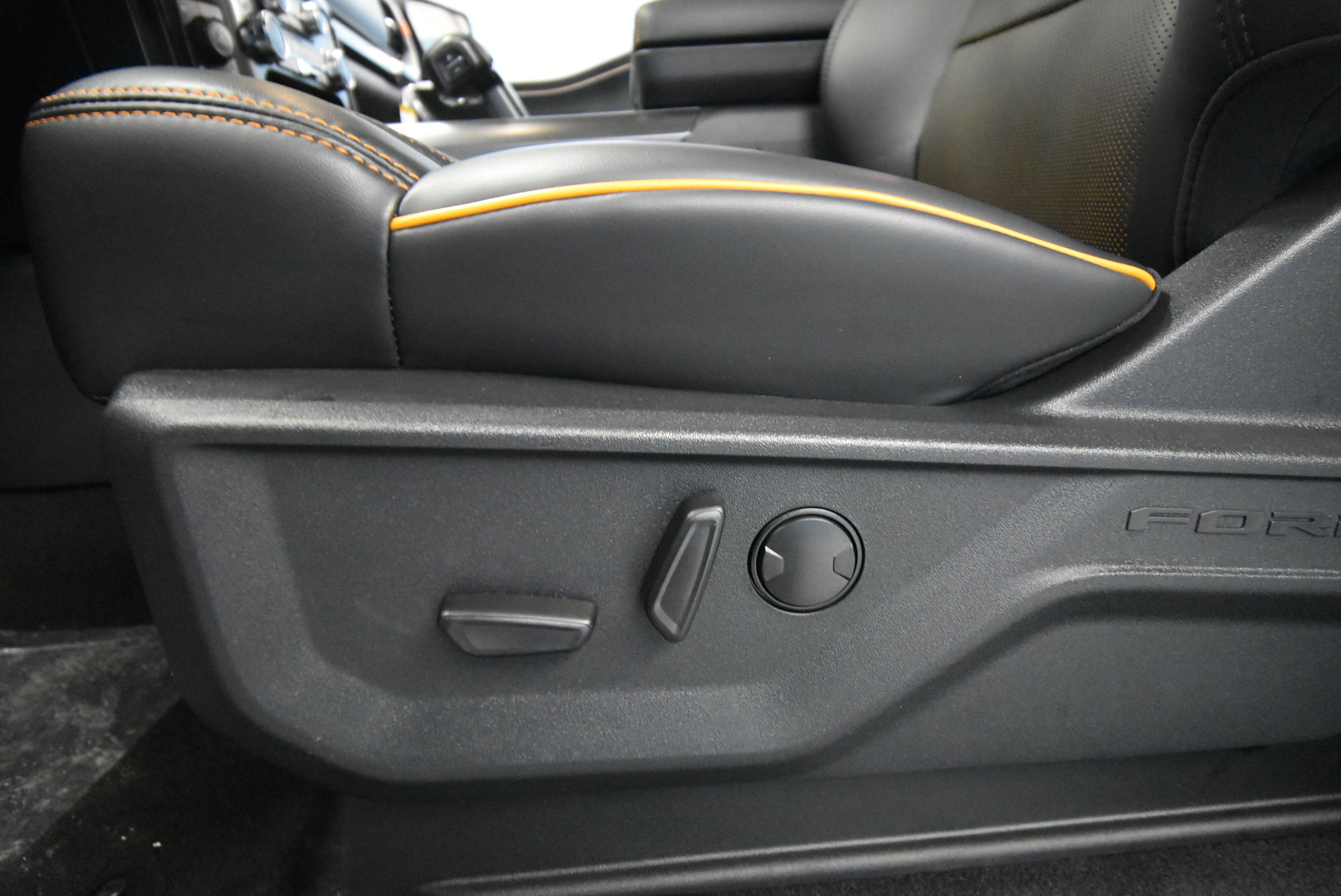 New 2025 Ford F150 Tremor w/ Equipment Group 402A High image 5