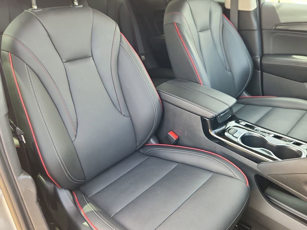Used 2023 Buick Envision Essence w/ Sport Touring Package AWD/4WD image 14