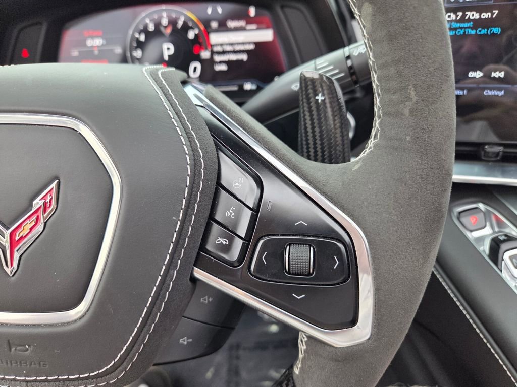 Used 2025 Chevrolet Corvette Z06 image 30