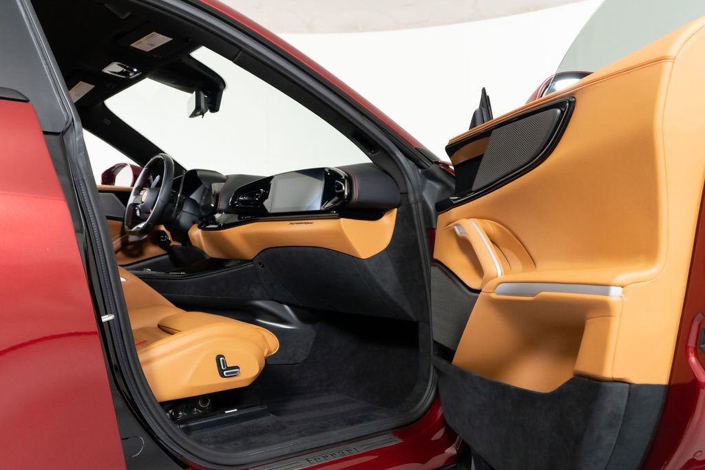 Used 2025 Ferrari Purosangue AWD/4WD image 35