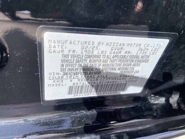 Used 2025 Nissan Versa SR w/ Trunk Package FWD image 32