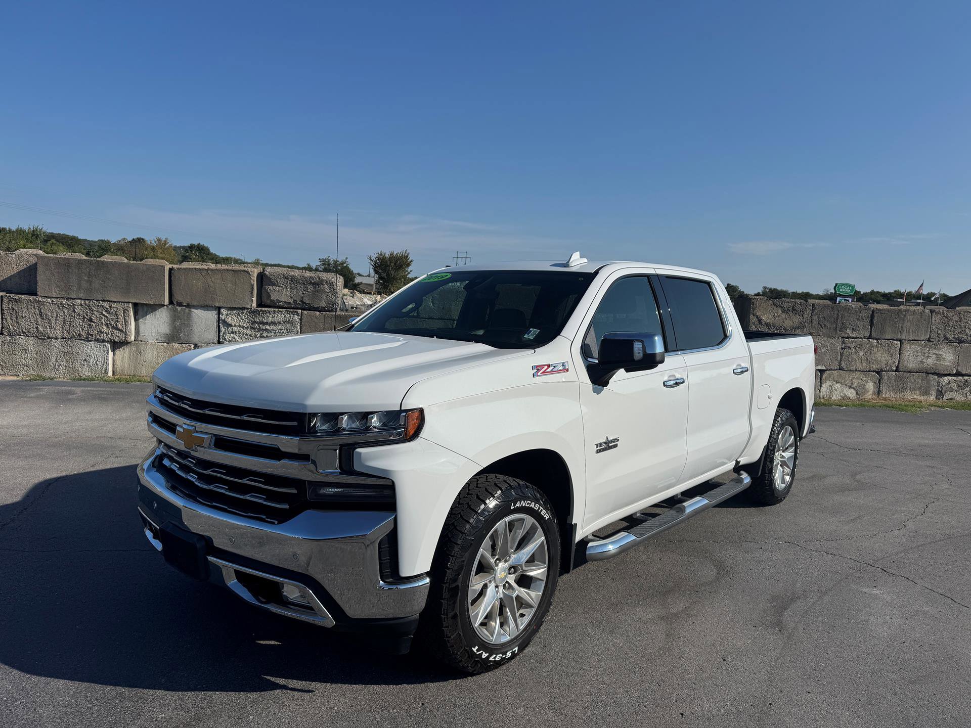 Used 2019 Chevrolet Silverado 1500 LTZ image 2