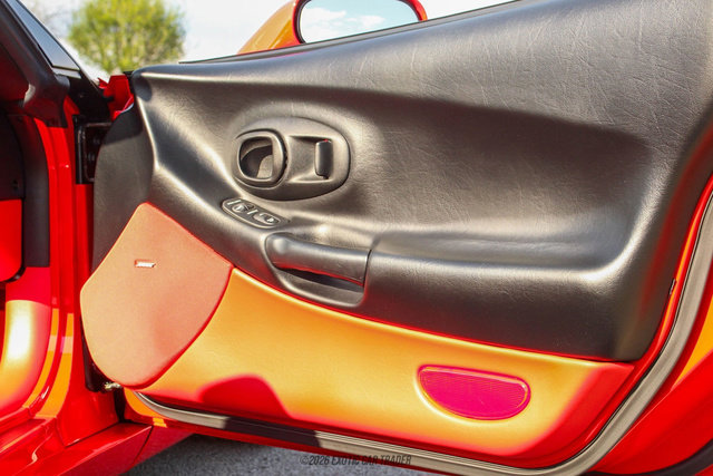 Used 2004 Chevrolet Corvette Convertible w/ Preferred Equipment Group image 36