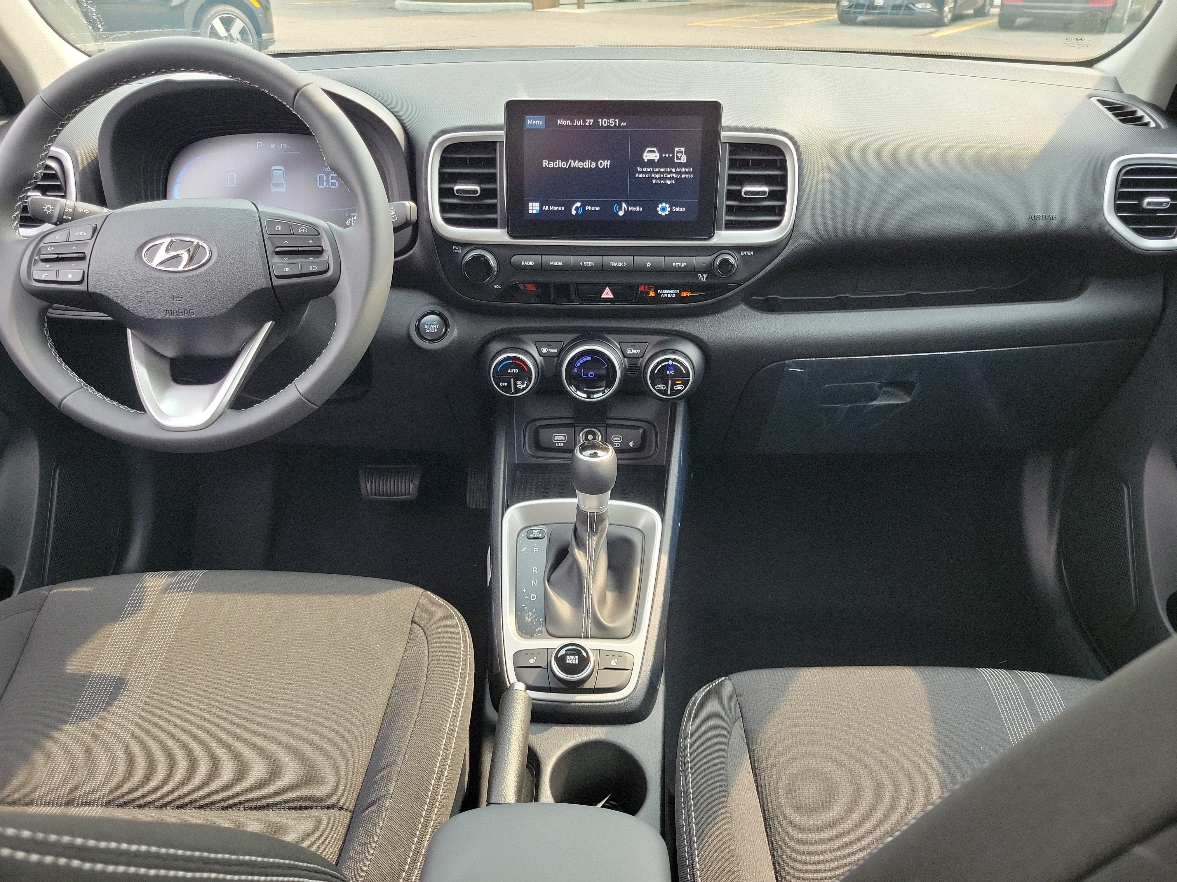 New 2026 Hyundai Venue SEL FWD image 9