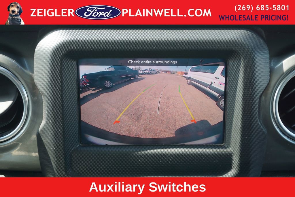 Used 2021 Jeep Wrangler Unlimited Sahara w/ Dual Top Group AWD/4WD image 17