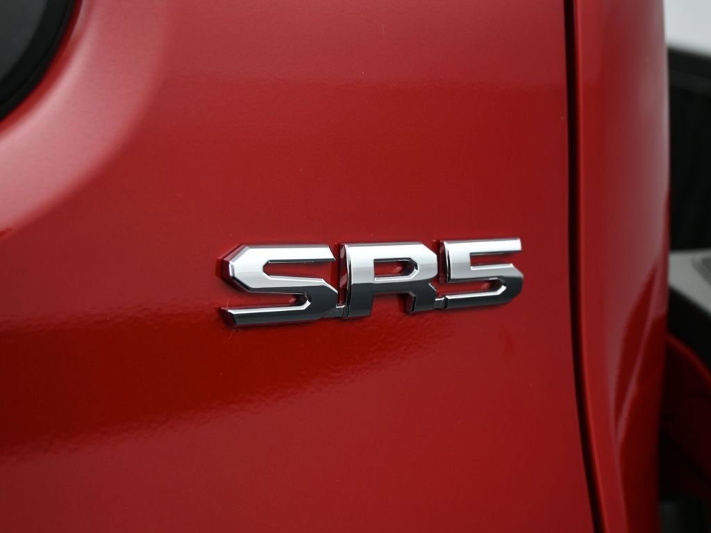 Used 2025 Toyota Tacoma SR5 image 32