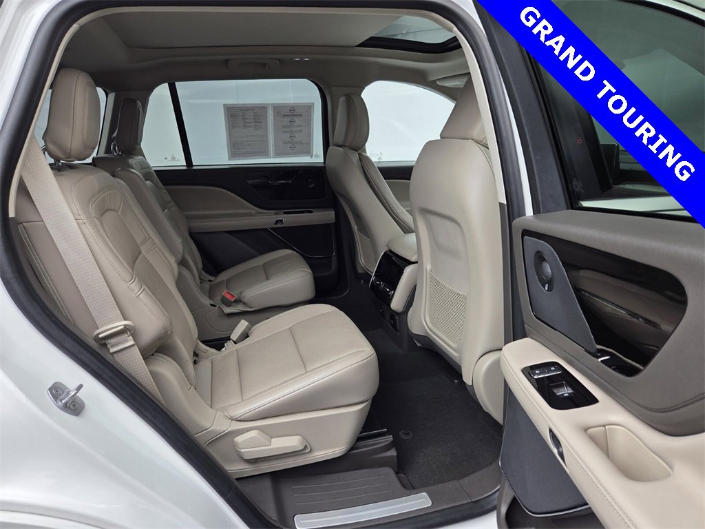 Used 2021 Lincoln Aviator Grand Touring w/ Elements Package Plus image 22