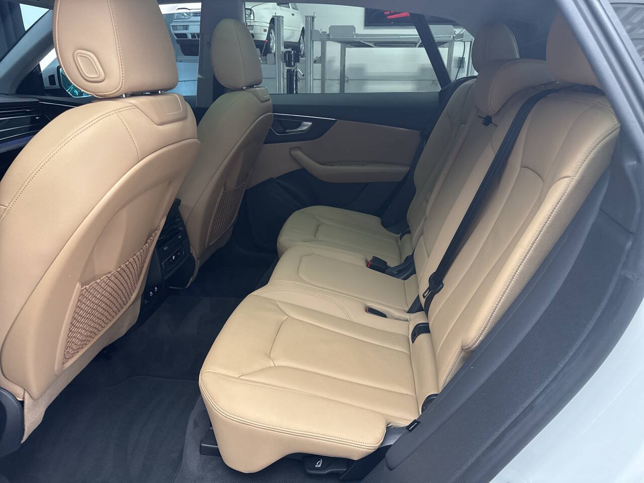 Used 2023 Audi Q8 Premium w/ Convenience Package AWD/4WD image 19