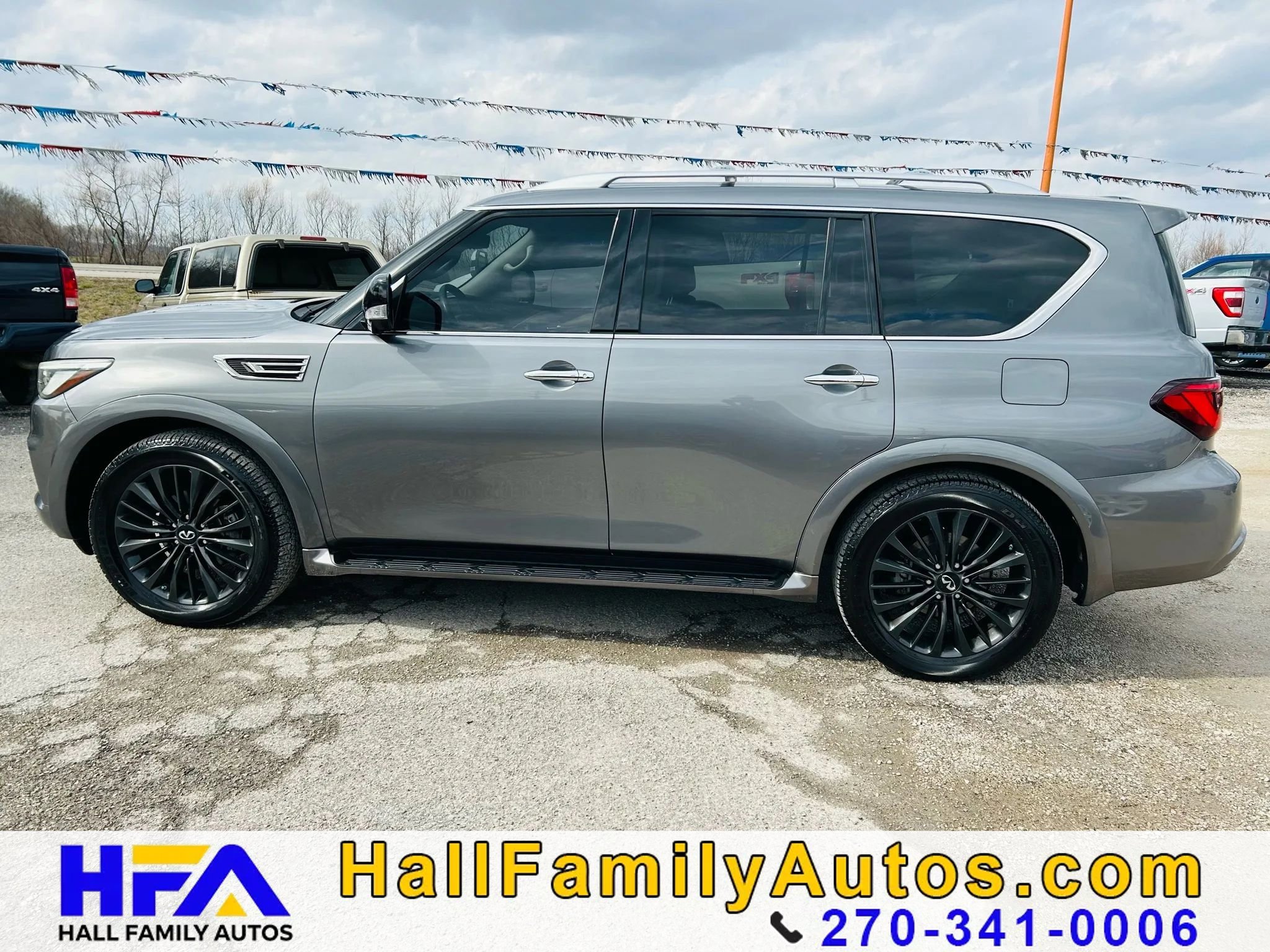 Used 2021 INFINITI QX80 Premium Select w/ All-Season Package image 2