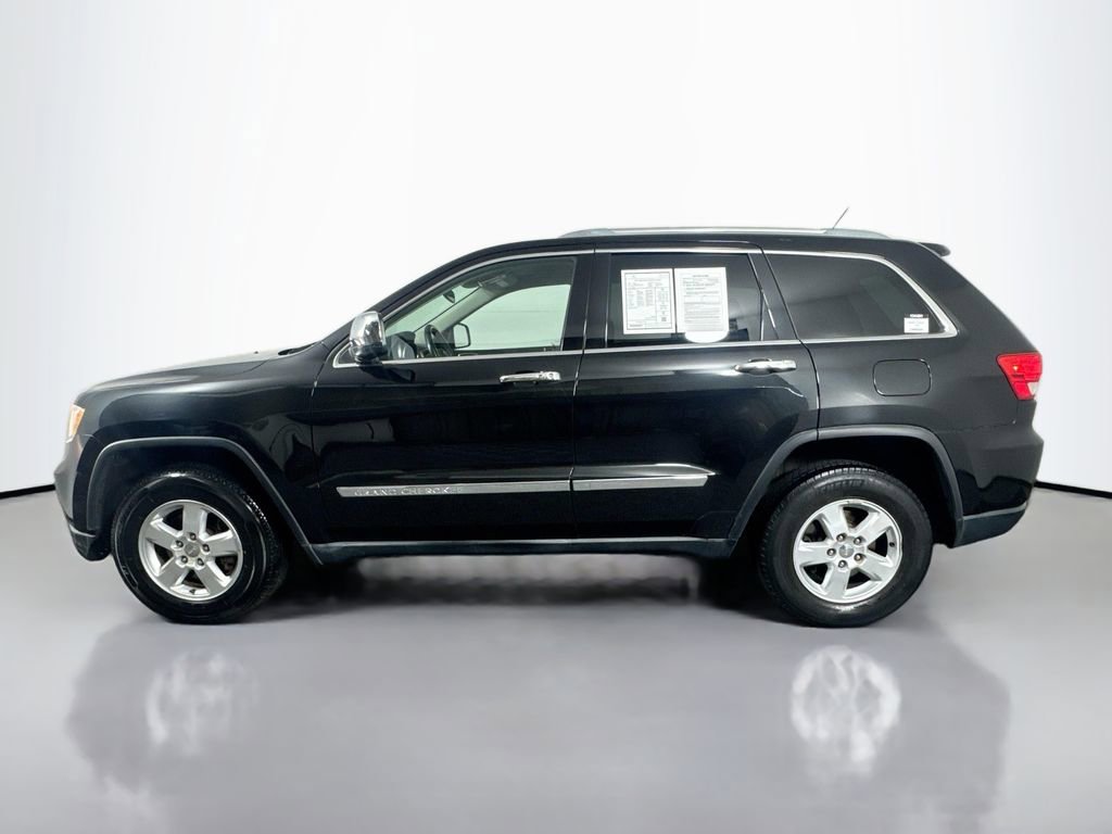 Used 2012 Jeep Grand Cherokee Laredo w/ Laredo E Group AWD/4WD image 8