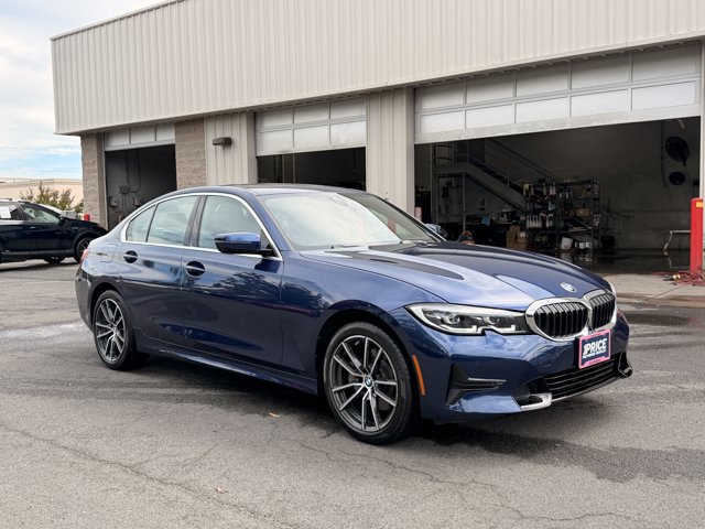 Used 2020 BMW 330i xDrive Sedan w/ Premium Package AWD/4WD image 3