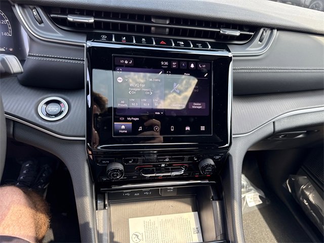 New 2025 Jeep Grand Cherokee L Altitude image 21