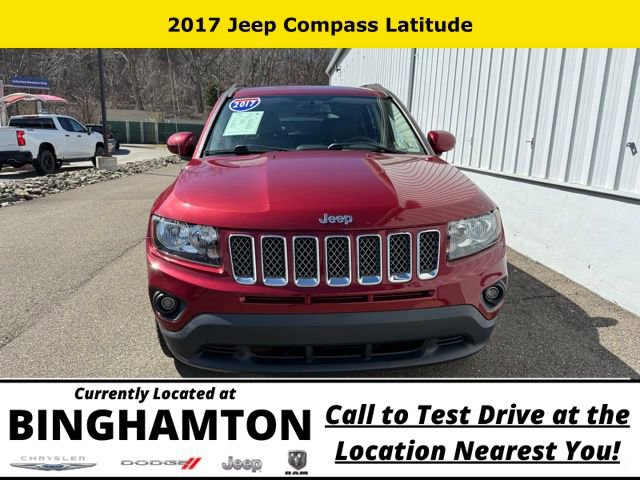 Used 2017 Jeep Compass Latitude image 3