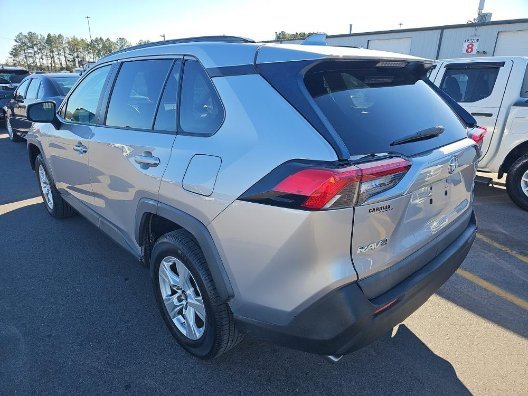 Used 2019 Toyota RAV4 XLE image 5