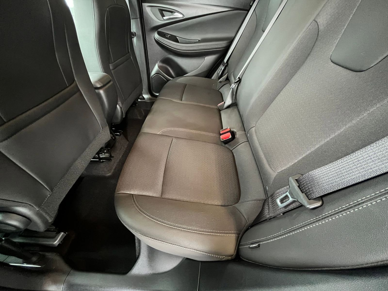 Used 2025 Buick Encore GX Preferred image 27