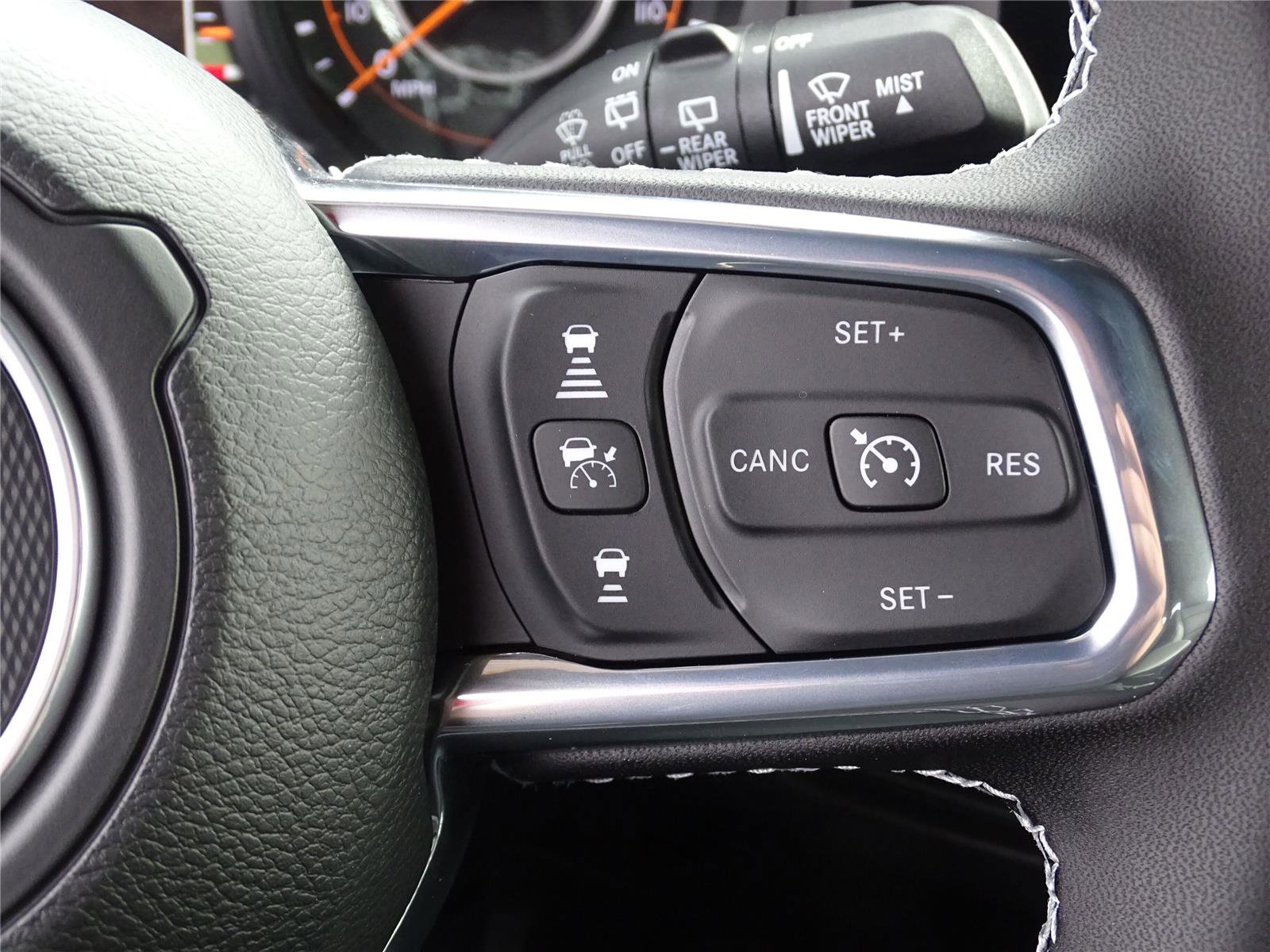 New 2025 Jeep Wrangler Sahara w/ Technology Group image 33