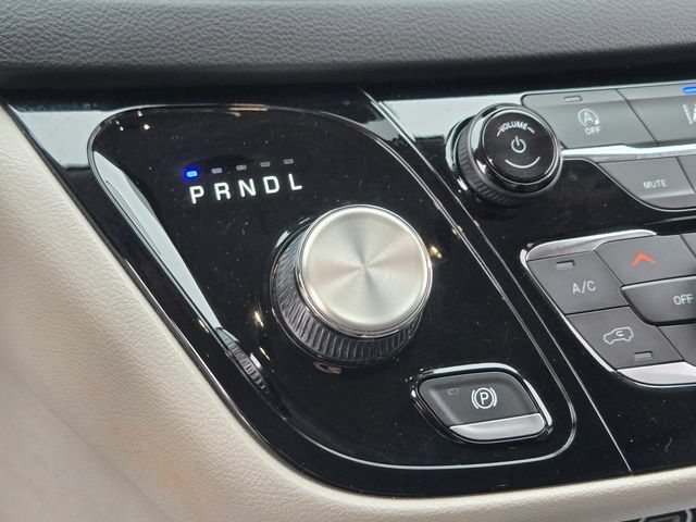 Used 2022 Chrysler Pacifica Touring-L FWD image 33