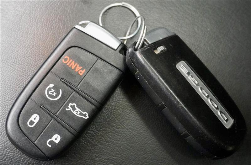 Used 2016 Dodge Charger R/T w/ Plus Group image 21