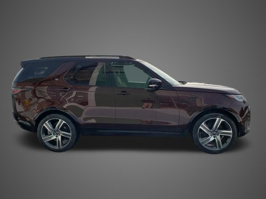 New 2026 Land Rover Discovery Limited Edition image 4
