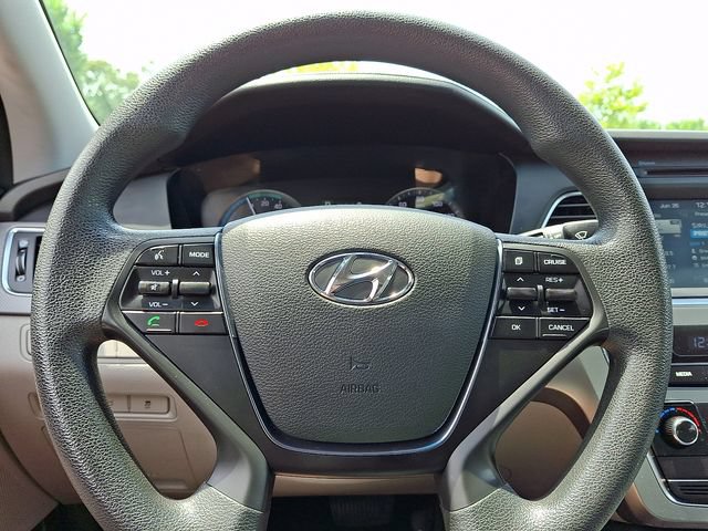 Used 2017 Hyundai Sonata SE FWD image 15