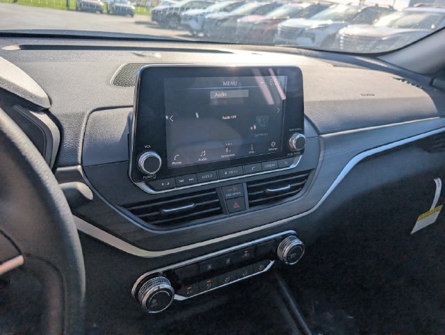 New 2026 Nissan Altima 2.5 SV FWD image 22
