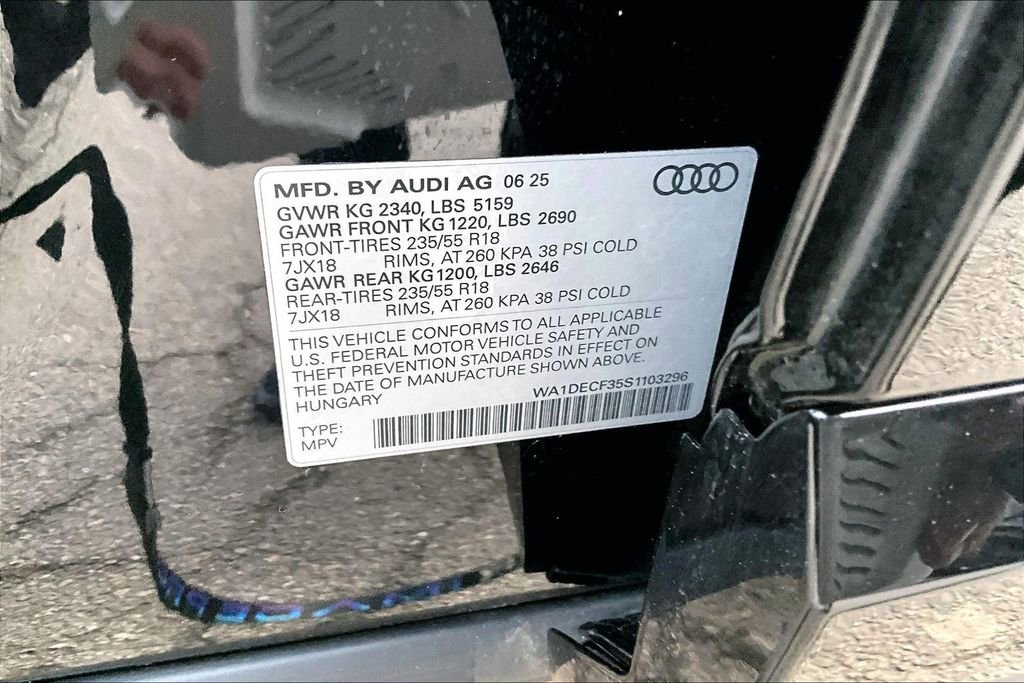 Used 2025 Audi Q3 2.0T Premium w/ Convenience Package image 19