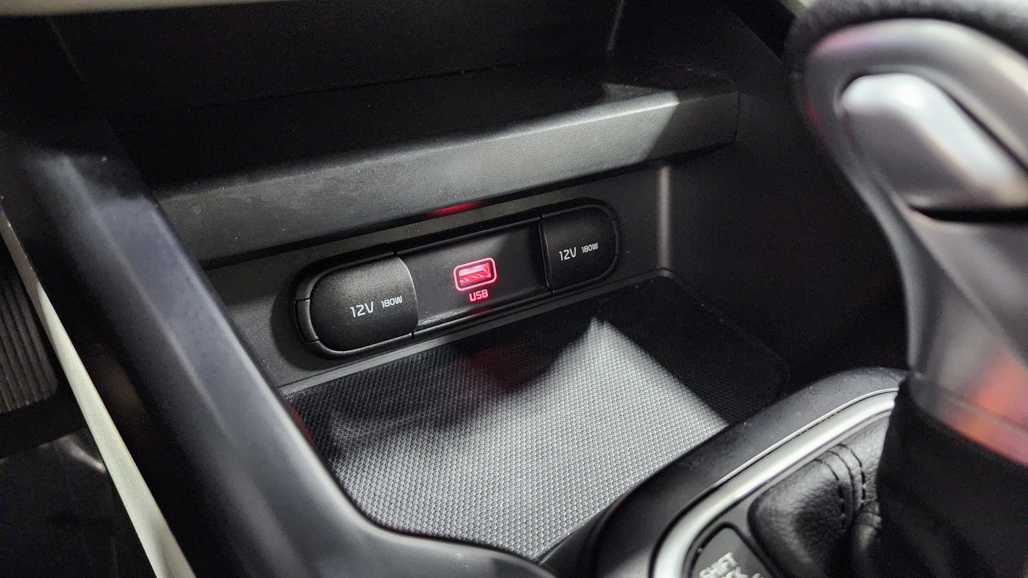 Used 2020 Kia Soul LX image 7