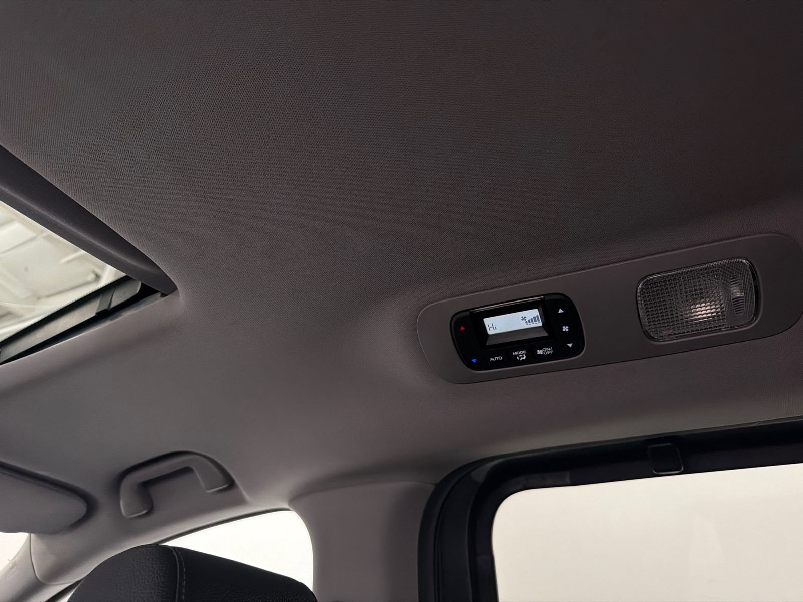 Used 2024 Honda Odyssey EX-L image 19