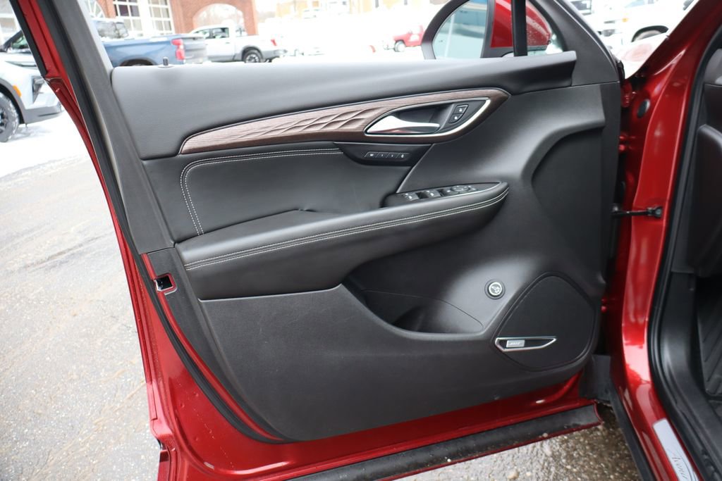 Used 2023 Buick Envision Avenir image 8
