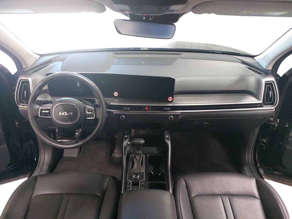 Used 2024 Kia Sorento S AWD/4WD image 9