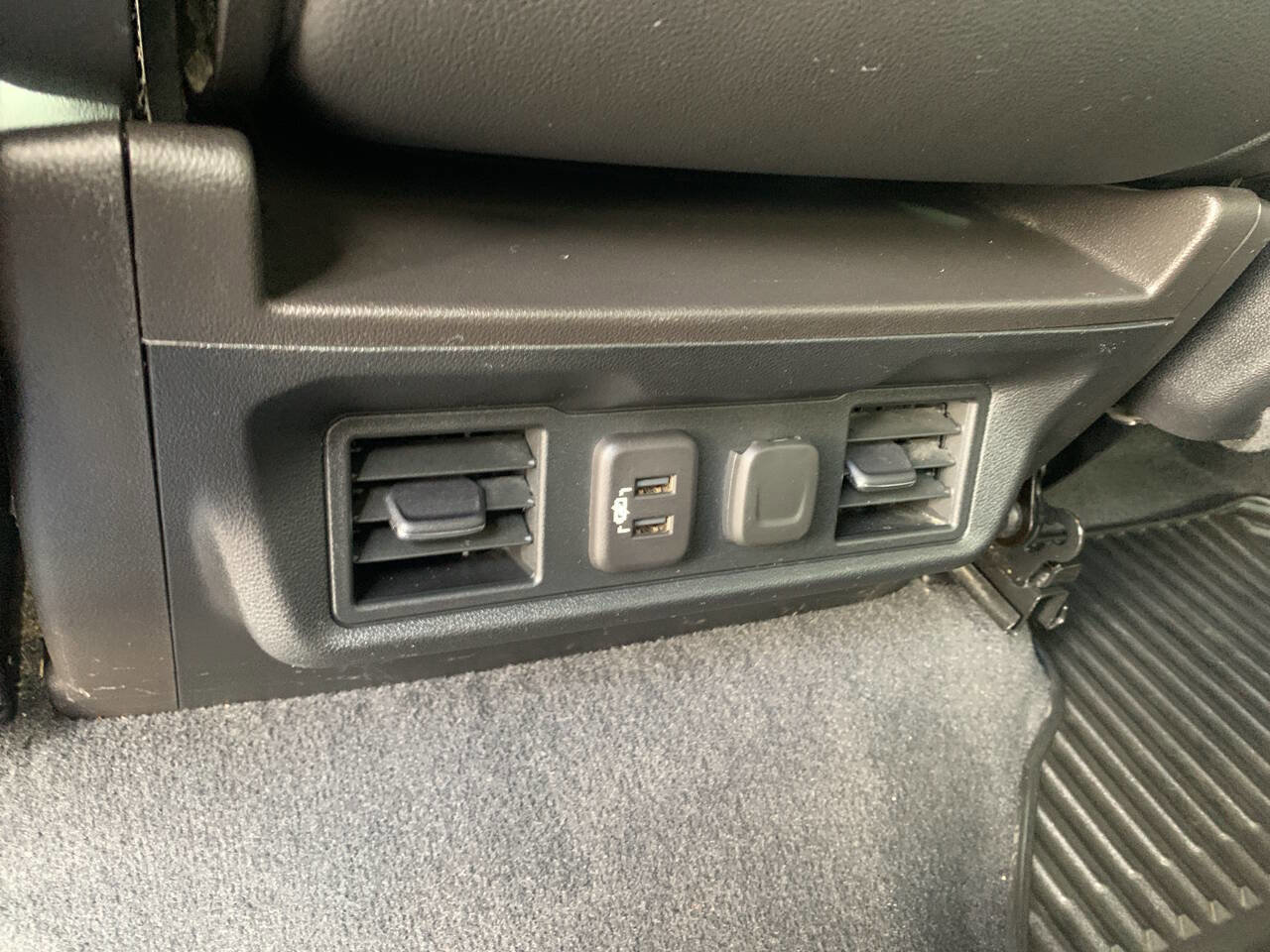 Used 2020 Chevrolet Silverado 1500 LTZ image 18