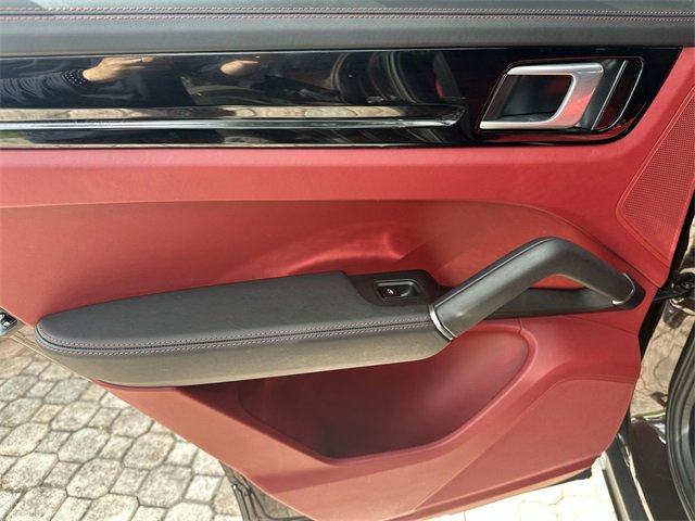 Used 2019 Porsche Cayenne image 36