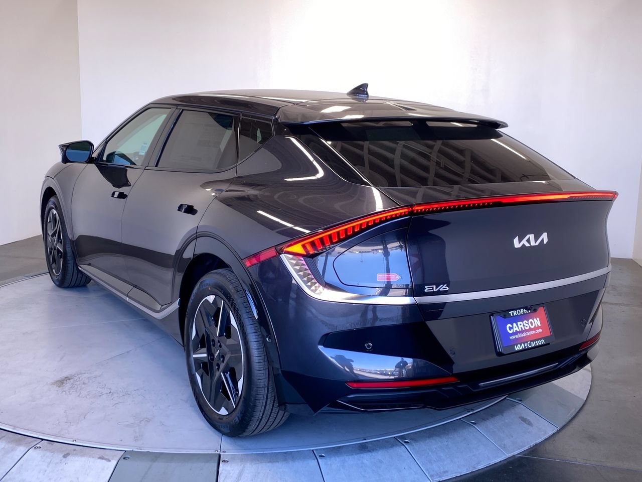 New 2026 Kia EV6 Wind RWD image 3