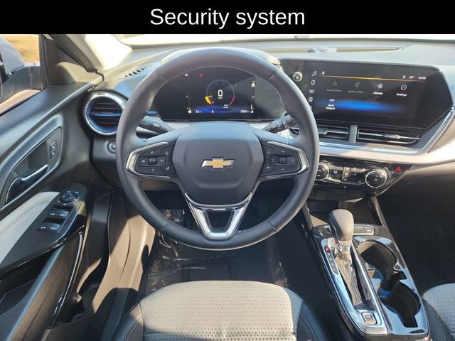 Used 2025 Chevrolet Trax LT w/ LT Convenience Package image 22