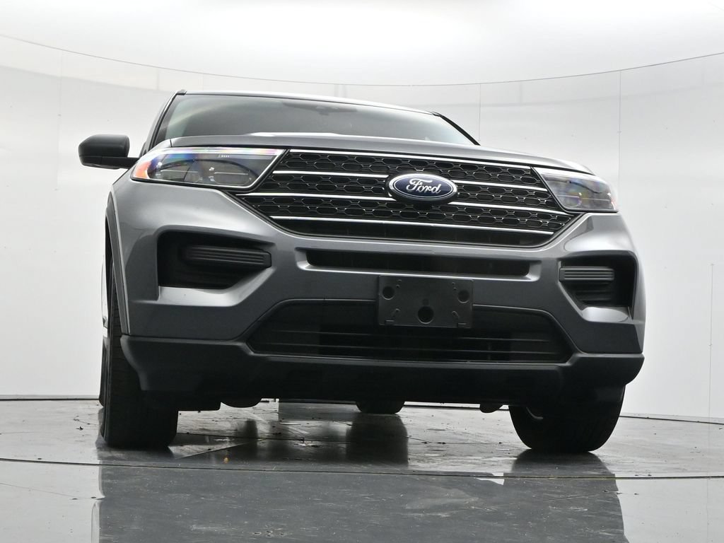 Used 2023 Ford Explorer XLT AWD/4WD image 47