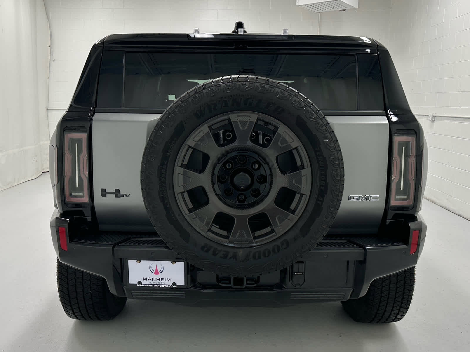 Used 2026 GMC Hummer EV 3X w/ Carbon Fiber Edition Package AWD/4WD image 7