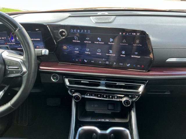 Used 2025 Chevrolet Traverse Z71 w/ Enhanced Driving Package AWD/4WD image 25