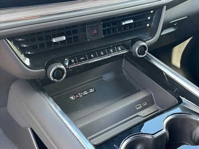 Used 2025 Chevrolet Tahoe LT AWD/4WD image 30