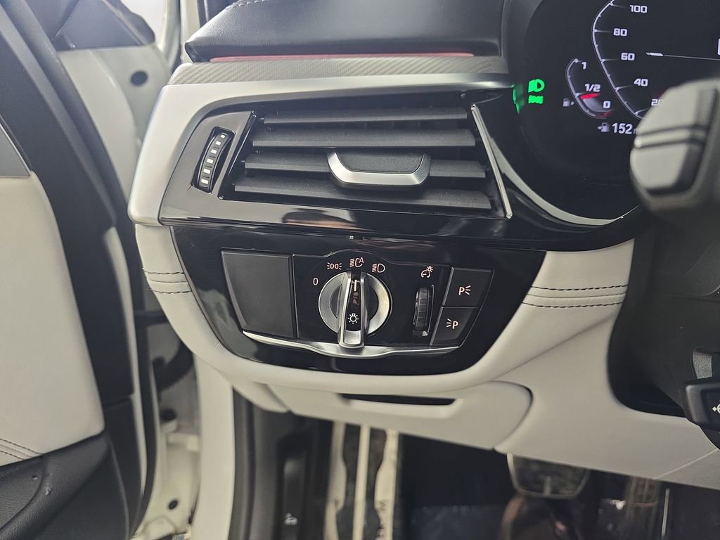 Used 2021 BMW M5 image 29