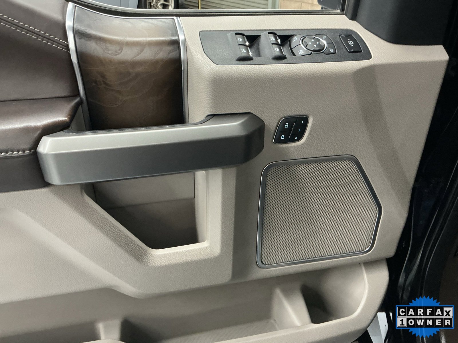 Used 2019 Ford F450 Limited image 12