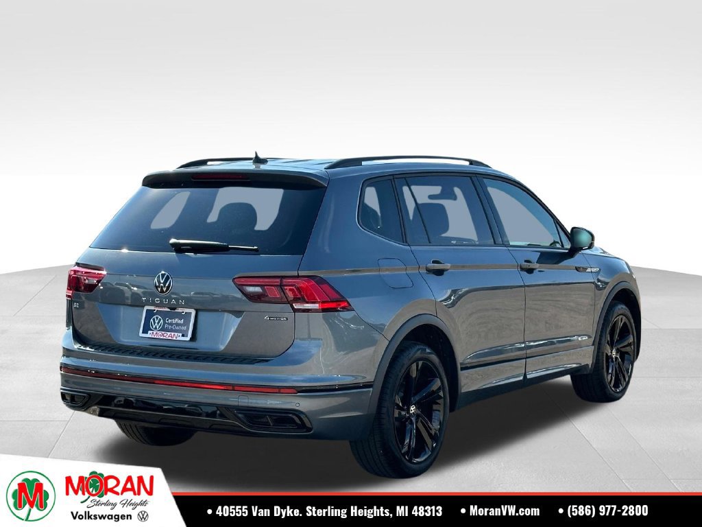 Used 2024 Volkswagen Tiguan SE R-Line AWD/4WD image 4