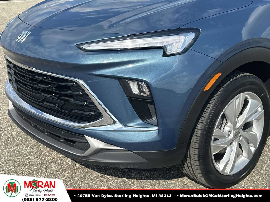 Certified 2024 Buick Encore GX Preferred FWD image 7