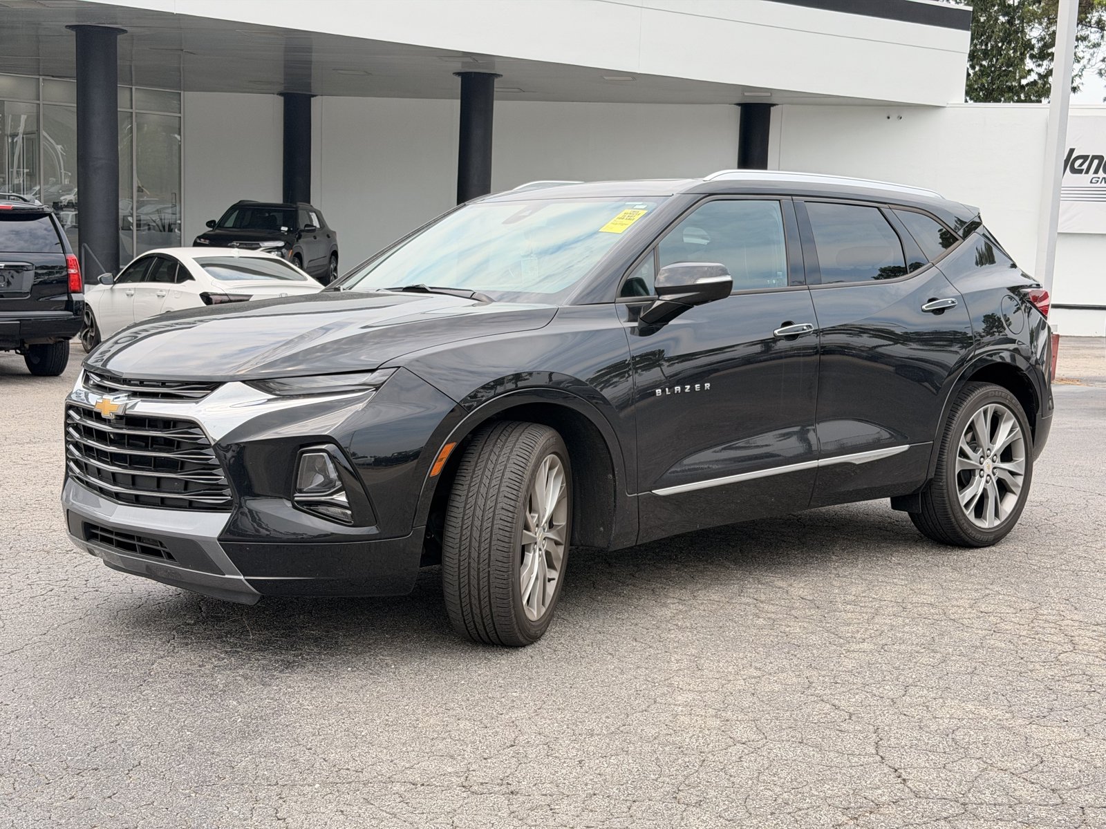 Used 2019 Chevrolet Blazer Premier w/ Sun and Wheels Package FWD image 7