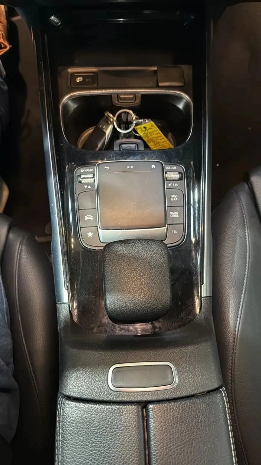 Used 2021 Mercedes-Benz GLB 250 4MATIC image 19